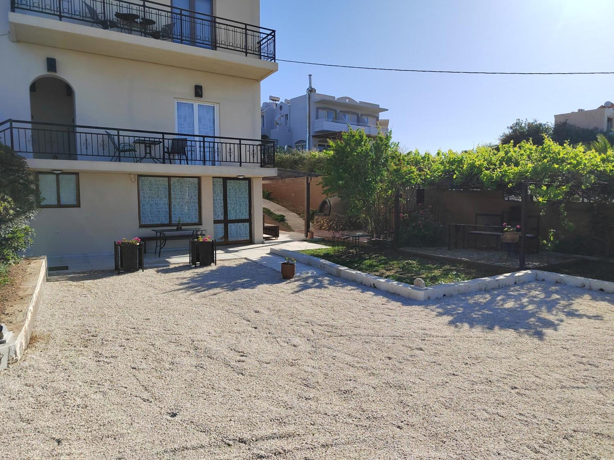 Manos Apartments Kolymbari Buitenkant foto